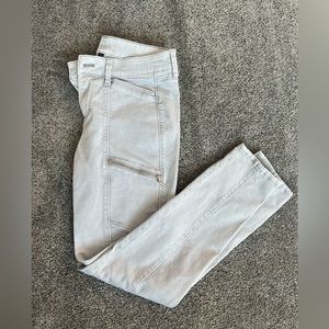White House black market gray skinny Ankle Utility Jeans size 2